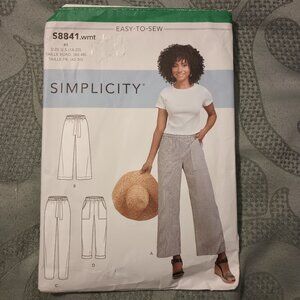 Easy to Sew  Simplicity Ladies pull on slacks